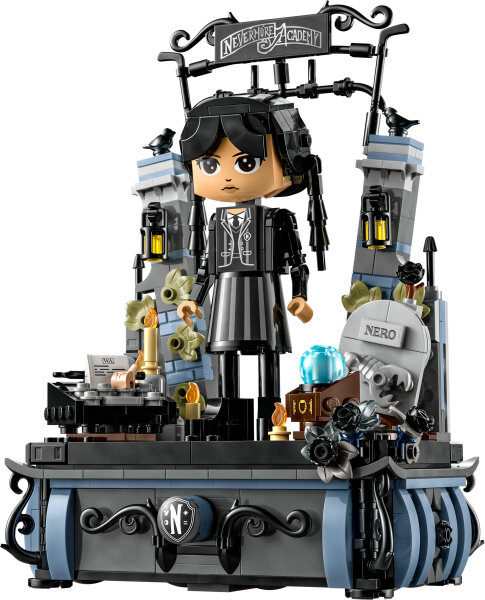 LEGO® 76780 Wednesday Addams Baufigur